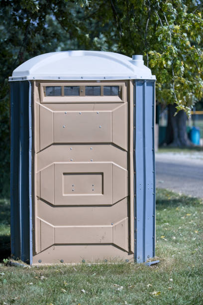 Best Porta potty rental near me  in Ladue, MO